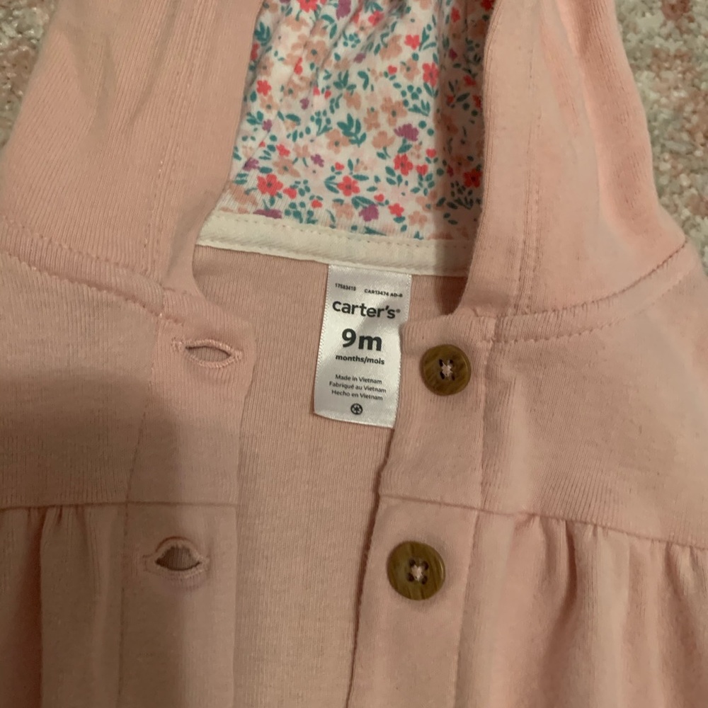 Carter’s Set - Picture 2 of 2